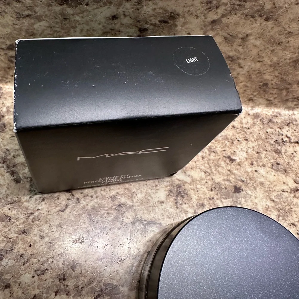 MAC STUDIO FIX PERFECTING POWDER NEW